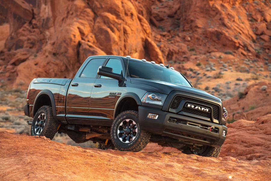  Dodge Ram 2500 Power Wagon Crew Cab 2017 года  (фото 1 из 30)